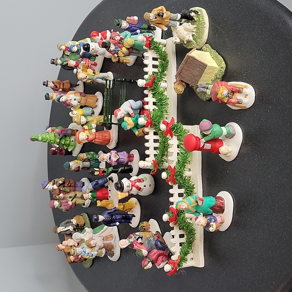 Lemax Other - RELISTED... STILL FOR SALE..  Vintage Lemax Dickensvale